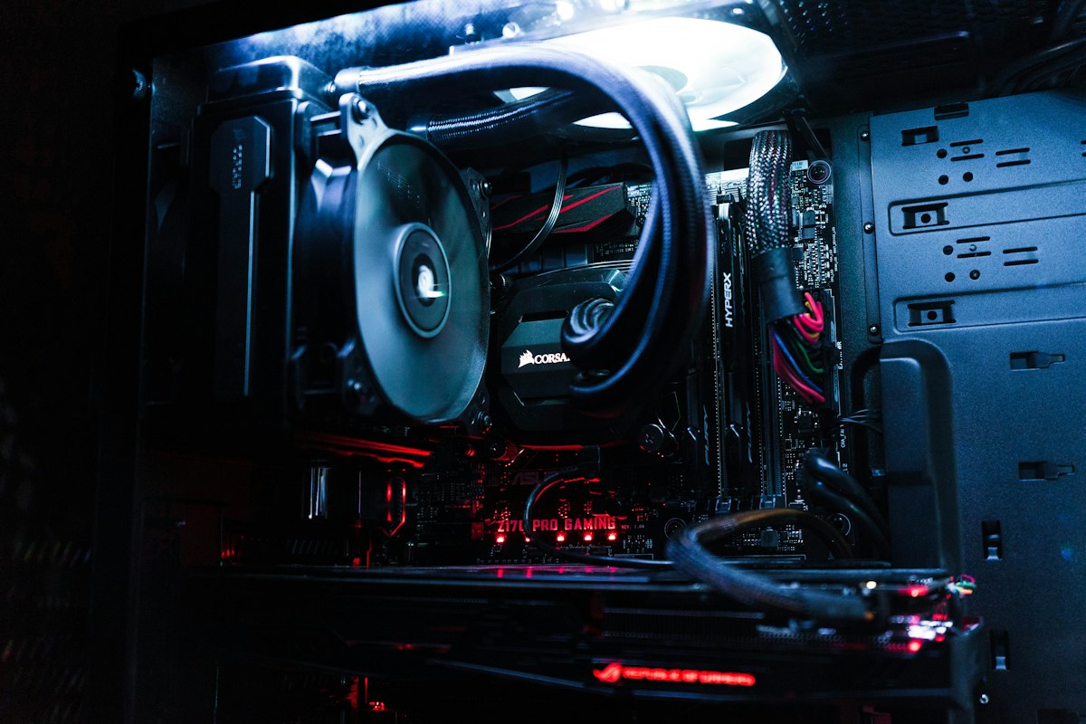 What Gaming Keyboard Should I Get? Mechanical Switches, RGB & Rapid Trigger